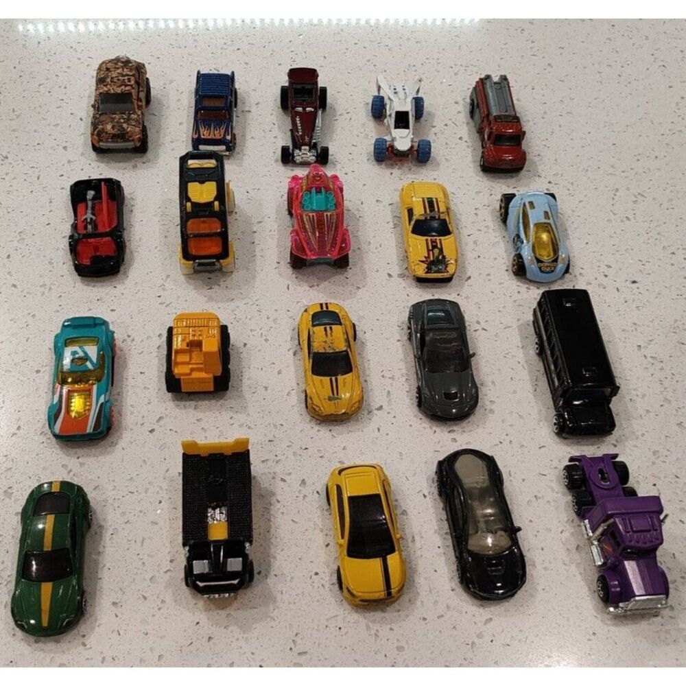 Lot Of 20 Toy Cars